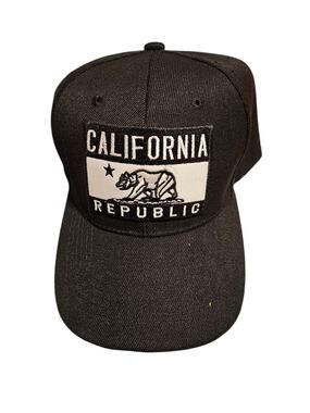 NWT California Republic snapback hat.